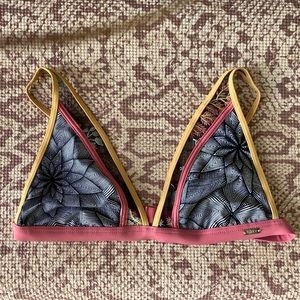 Roxy bikini top